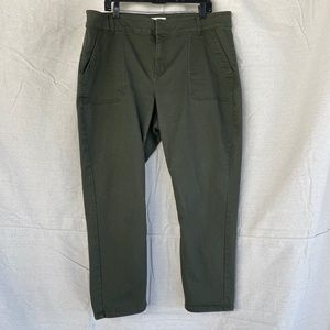 Stitch Fix Magnolia Grace Army Green Cotton Blend Cropped Stretch Trousers